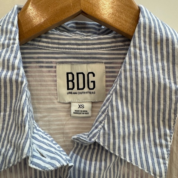 BDG Urban Outfitters
BLEACH STRIPE SADIE - Button-down blouse - ivory Sz XS NWT - Picture 7 of 15